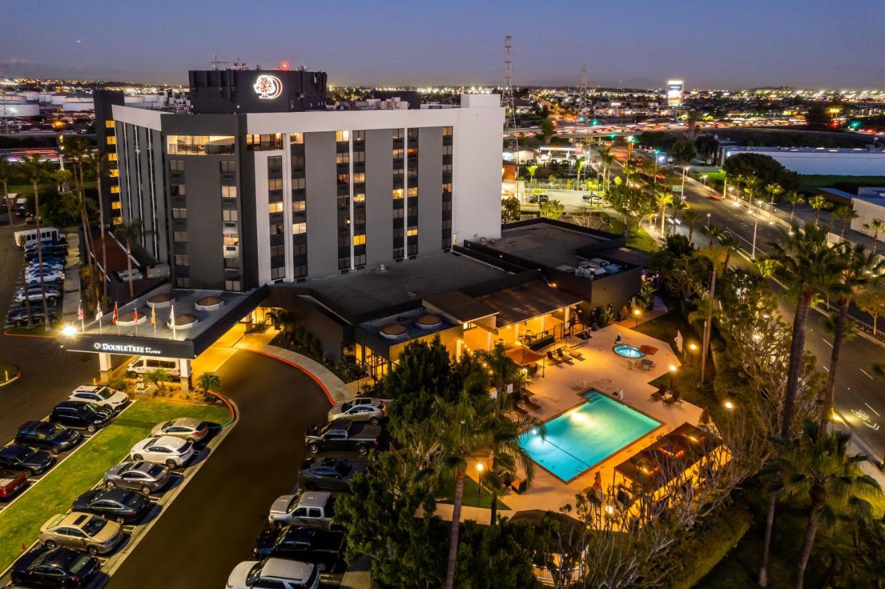 Doubletree By Hilton Carson Hotel Екстериор снимка